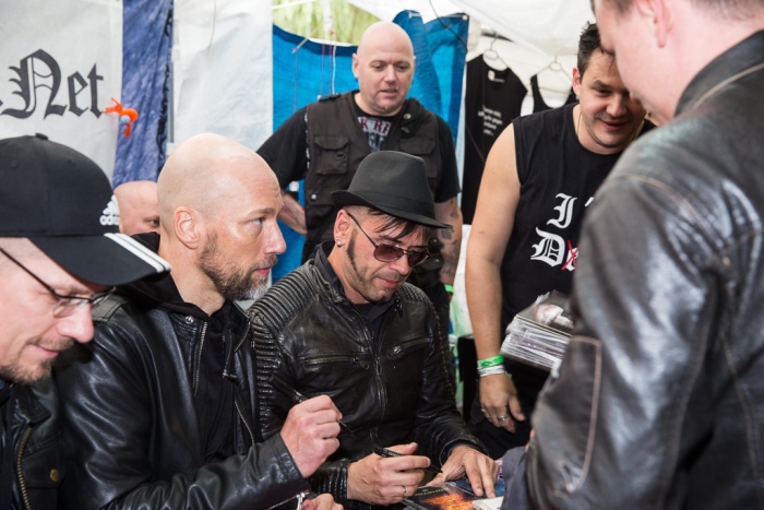 NCN-Oomph-am-Stand_12